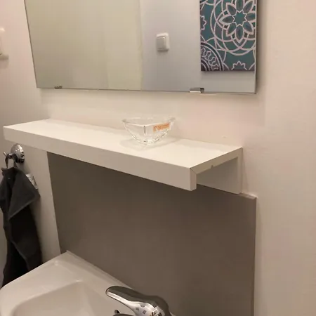 3 Zimmer-lounge In Suelz Mit Kueche, Balkon, 2 Baeder, 00320 Köln