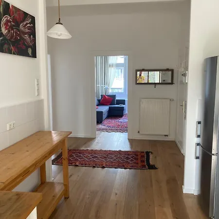 3 Zimmer-lounge In Suelz Mit Kueche, Balkon, 2 Baeder, 00320 Apartment Cologne