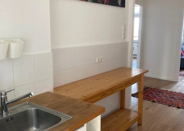 3 Zimmer-lounge In Suelz Mit Kueche, Balkon, 2 Baeder, 00320 * Colonia